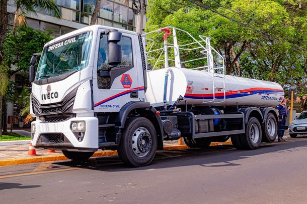 Novo caminh&atilde;o-pipa fortalecer&aacute; a estrutura do munic&iacute;pio para o controle de queimadas, especialmente durante o per&iacute;odo de estiagem.