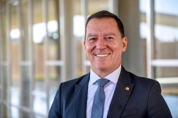 Deputado federal Vinicius Carvalho 
