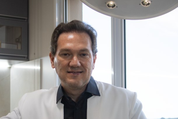 Dr. Lucas Kawasaki  
