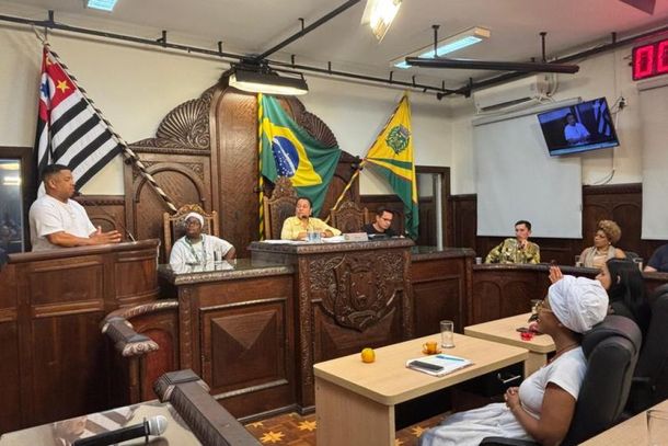 Combate &agrave; intoler&acirc;ncia religiosa permeia debate sobre inclus&atilde;o da Festa de Ogum no Calend&aacute;rio Oficial do Munic&iacute;pio