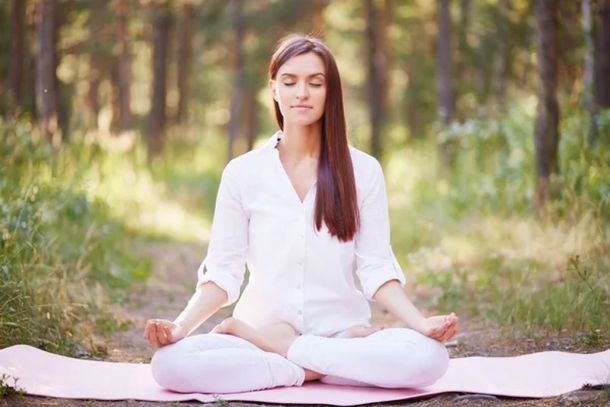 Encontro leva prática da meditação gratuita para moradores de Bombinhas, Verão 2020