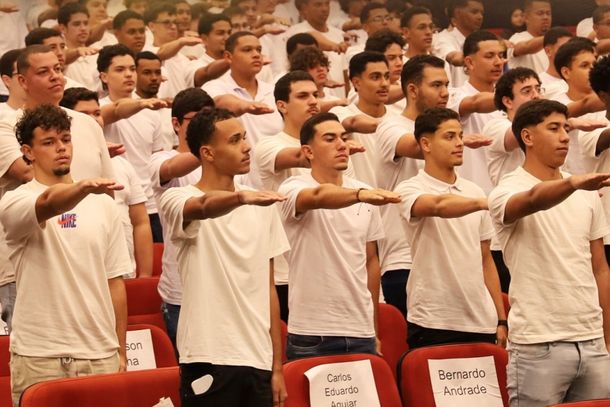 Momento representa um compromisso com a P&aacute;tria