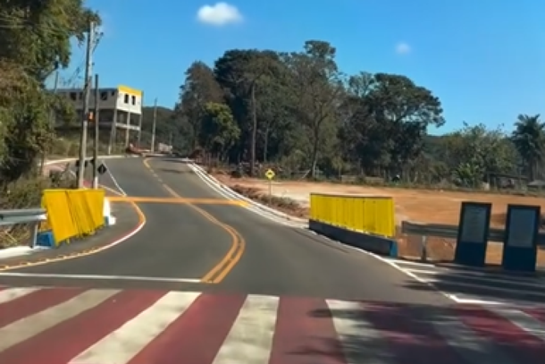 Obra visa melhorar o tr&aacute;fego no munic&iacute;pio