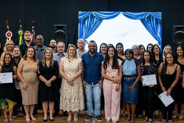 Medida contempla Agentes Comunit&aacute;rios de Sa&uacute;de e Agentes de Combate &agrave;s Endemias