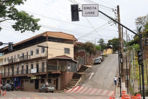 Motoristas e pedestres ter&atilde;o tempo para se adaptar &agrave; nova sinaliza&ccedil;&atilde;o