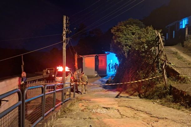 Homem morre durante confronto com a Pol&iacute;cia Militar no bairro Azambuja