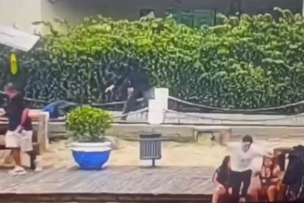 Jovem atira na cabe&ccedil;a de homem e tenta fugir, em Balne&aacute;rio Cambori&uacute;