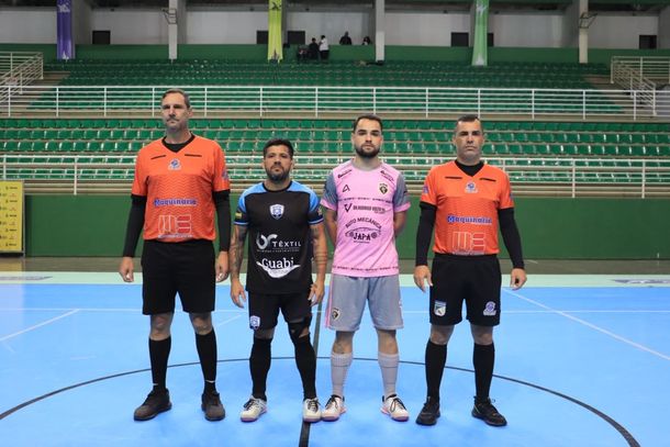 Rodada do Municipal de Futsal de Brusque tem vit&oacute;ria por 4 a 1 e empate