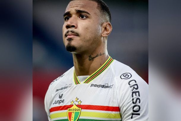 &ldquo;Depende somente de n&oacute;s&rdquo;, diz Jo&atilde;o Maistro antes de jogo decisivo do Brusque