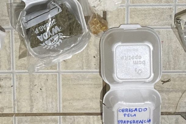 "Obrigado pela prefer&ecirc;ncia"; PM apreende drogas em esquema de entrega em Brusque
