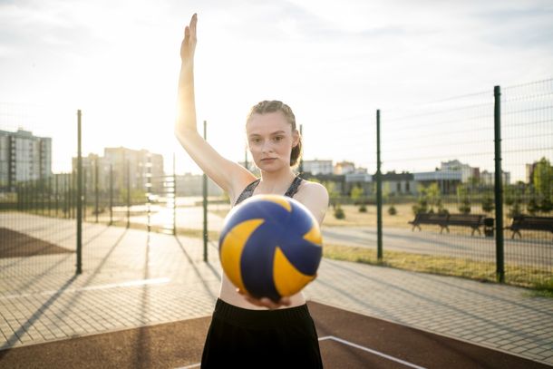 Evento esportivo re&uacute;ne equipes femininas iniciantes em celebra&ccedil;&atilde;o ao Dia das Mulheres.