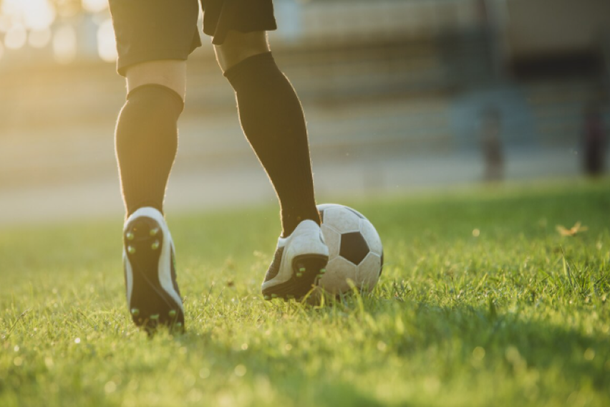 Jogo deste s&aacute;bado re&uacute;ne equipes locais em confronto amistoso.