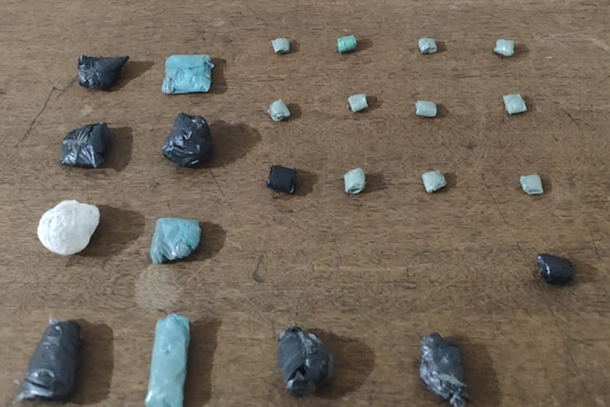Materiais apreendidos durante a&ccedil;&atilde;o policial