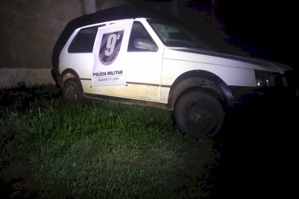Ve&iacute;culo apreendido pela PM 