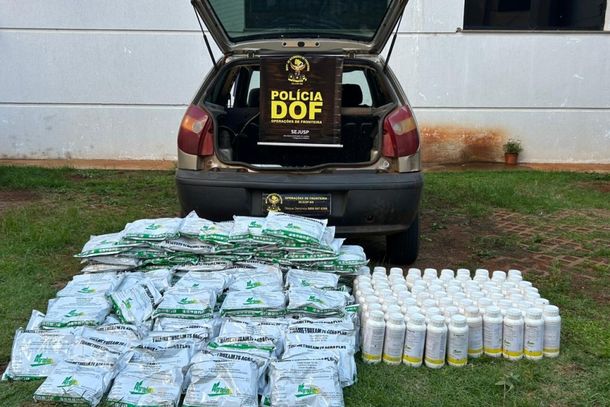 O ve&iacute;culo com os defensivos agr&iacute;colas contrabandeados do Paraguai
