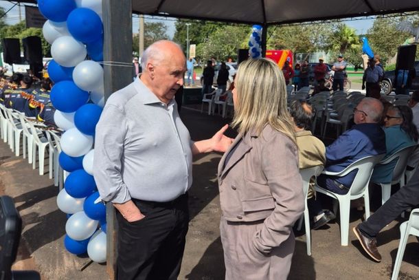 Deputado Londres Machado conversando com a deputada Lia nogueira recentemente em Caarap&oacute;