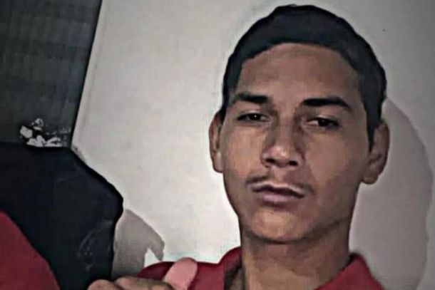 Mateus Adriano Acunha de Ara&uacute;jo, de 17 anos