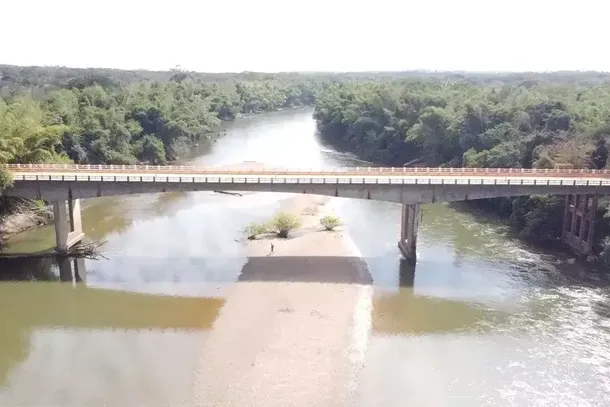 Ponte sobre o Rio Miranda, na rodovia MS-345 (Foto: Agesul)