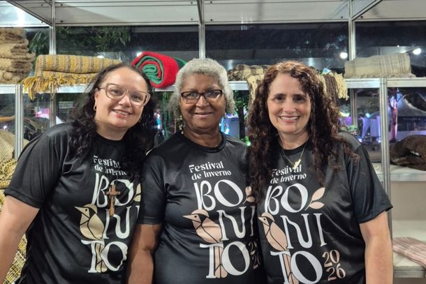 Solange da Silva Santos (E), Josefa Marques Mazar&atilde;o e Alice Salatini