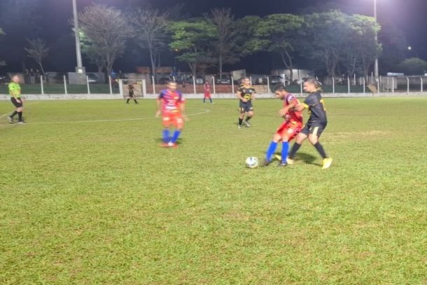 Lance de uma das partidas da competi&ccedil;&atilde;o neste ano   