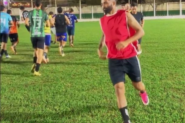 Momento de um dos treinos da equipe de Caarap&oacute; antes das partidas