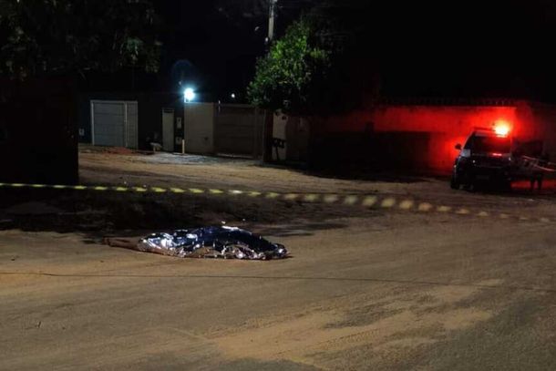 Homem foi morto no Centro Oeste (Foto: Direto das Ruas)