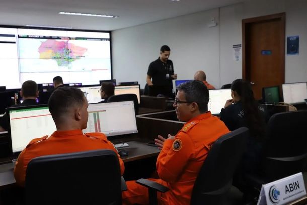 Seguran&ccedil;a refor&ccedil;ada no 2&ordm; turno ter&aacute; 3,3 mil agentes, viaturas e helic&oacute;pteros
