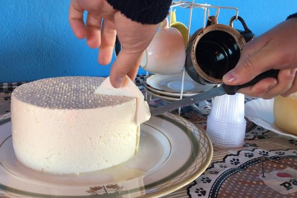 Queijos s&atilde;o fresquinhos e deliciosos.