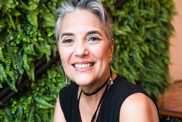 Especialista M&ocirc;nica  Margaret Alves Monteiro