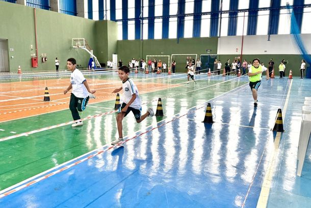 Jogos Escolares de Cabre&uacute;va re&uacute;ne alunos da rede municipal O evento destaca a integra&ccedil;&atilde;o e o esporte entre os alunos do 5&ordm; ano