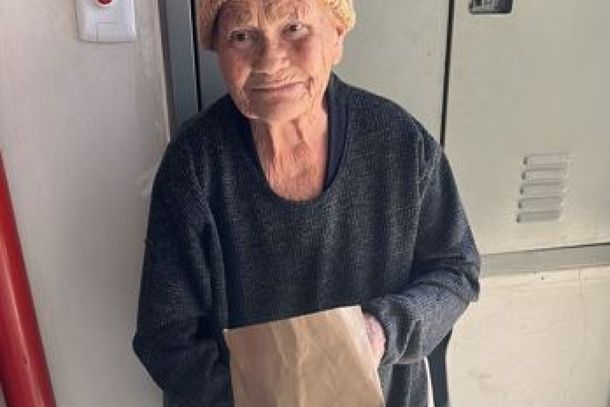 Idosa de 80 anos denuncia falta de transporte para consultas m&eacute;dicas