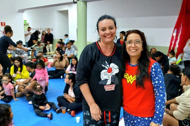 Escola do Colina surpreende com cinema de pijama e acolhimento