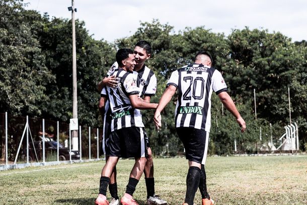 A 8&ordf; rodada do campeonato teve goleadas, destaque para o Santa Cruz, que venceu por 6 a 1