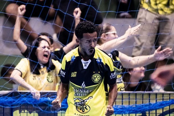 Saiu a final da Copa Ver&atilde;o: Bor&uacute;ssia City x Os Primos