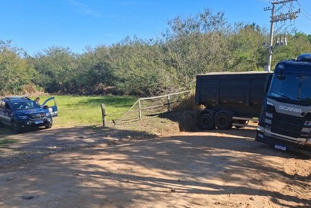 Ve&iacute;culos de empresa roubados no Rodoanel s&atilde;o recuperados pela Guarda de Cabre&uacute;va