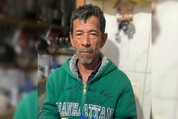 Familiares e amigos se despedem de Jos&eacute; Ferreira