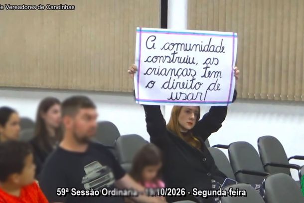 Imagem capturada da transmiss&atilde;o em v&iacute;deo da sess&atilde;o da C&acirc;mara de Vereadores de Canoinhas, realizada nesta segunda-feira (19 de outubro). Foto: Reprodu&ccedil;&atilde;o.