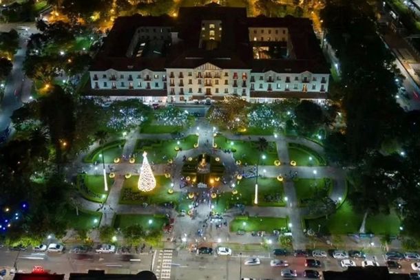 Natal de Luz Po&ccedil;os de Caldas 2023 tem abertura oficial neste s&aacute;bado.