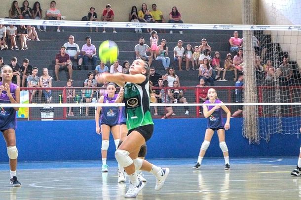 Voleibol C&eacute;u Azul