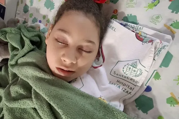 Pequena Jade passa por cirurgia e fam&iacute;lia comemora resultado positivo