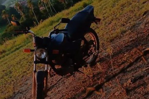Homem relata assalto e roubo de moto na entrada da Vila do Conde