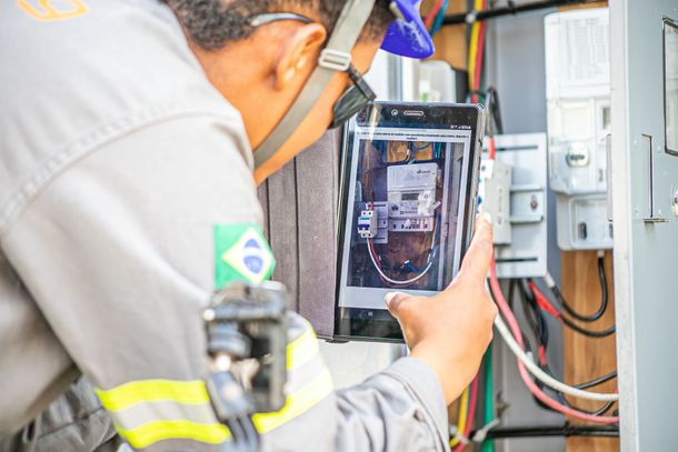 Rede El&eacute;trica Inteligente chega a 500 mil medidores instalados no Paran&aacute;