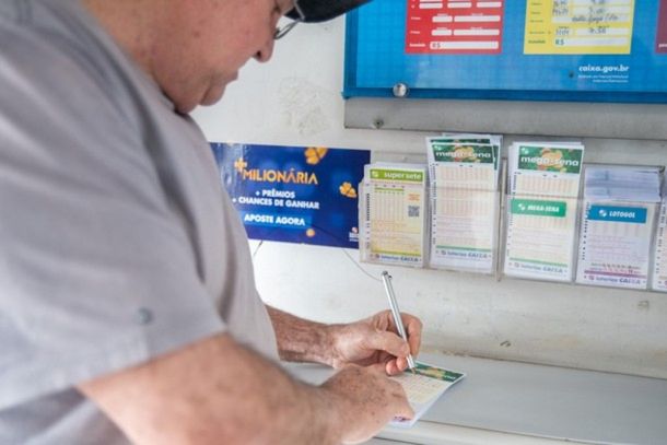 O pr&ecirc;mio acumula e chega em R$115 milh&otilde;es para o s&aacute;bado (12)
