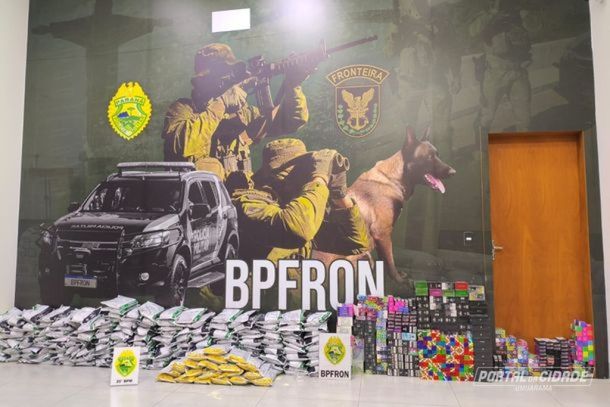 Carga milion&aacute;ria de contrabando foi apreendida ap&oacute;s persegui&ccedil;&atilde;o na PR-323; motorista acabou detido e levado &agrave; Pol&iacute;cia Federal.
