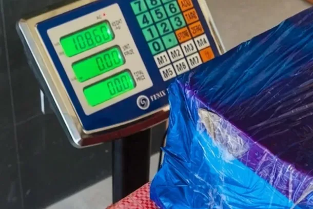 Opera&ccedil;&atilde;o conjunta apreendeu cerca de 108 quilos de coca&iacute;na na PR-323, em Umuarama.