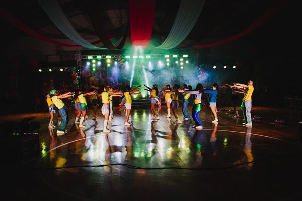 Abertura dos Jogos Escolares Municipais celebra a for&ccedil;a do esporte, da uni&atilde;o e do talento da juventude de Cruzeiro do Oeste.