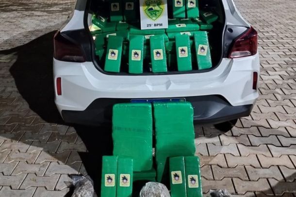 Mais de 307 quilos de drogas foram apreendidos pela PM durante opera&ccedil;&atilde;o em motel &agrave;s margens da PR-323, em Umuarama.