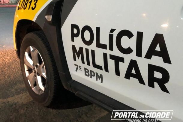 Pol&iacute;cias Militar e Civil realizaram a&ccedil;&atilde;o conjunta em Cruzeiro do Oeste e apreenderam pedras de crack e dinheiro em resid&ecirc;ncia denunciada por tr&aacute;fico.
