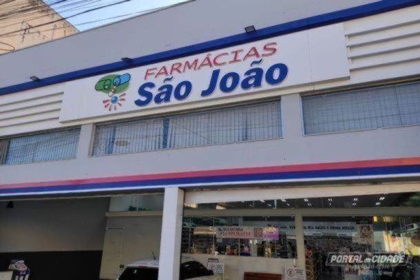 A Farm&aacute;cia S&atilde;o Jo&atilde;o preparou uma sele&ccedil;&atilde;o de ofertas em medicamentos, higiene, beleza, dermocosm&eacute;ticos e produtos infantis. Passe na unidade de Cruzeiro do Oeste ou confira as promo&ccedil;&otilde;es pelo aplicativo antes que acabem.