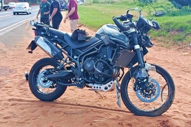 Victor Ronei Borges Castilho, de 24 anos, morreu ap&oacute;s um grave acidente envolvendo uma motocicleta e uma caminhonete na PR-323, em Tapejara.